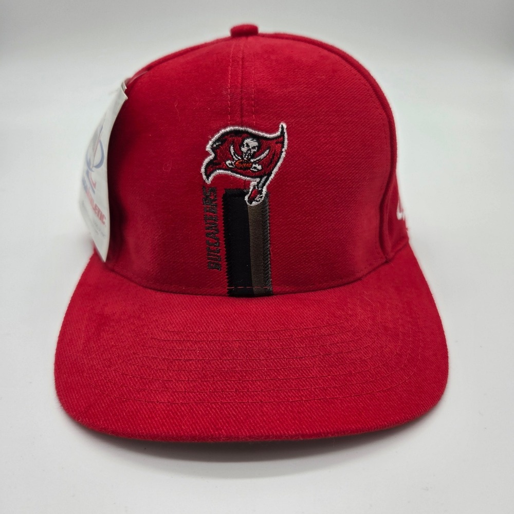 Logo Athletic Hat Mens OSFA Red Tampa Bay Buccaneers NFL Pro Line Vintage NWT